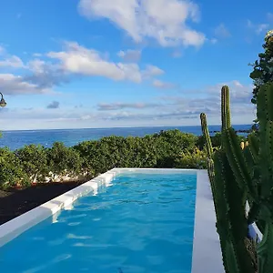 https://villa-sama.in-canary-islands.com