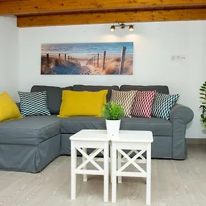 https://famara-marea.in-canary-islands.com